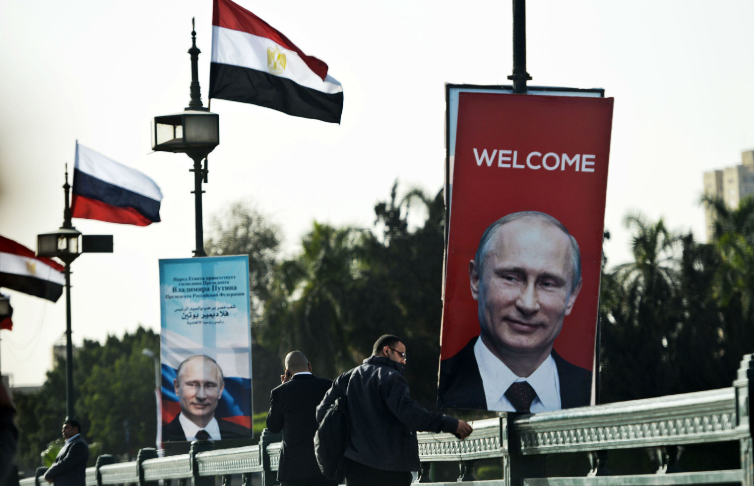 Egypt welcomes Putin with horribly mangled Russian anthem