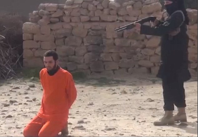 Syrian prisoner is killed with a shotgun at point-blank range