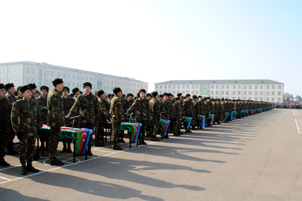 Azerbaijani soldiers take oath