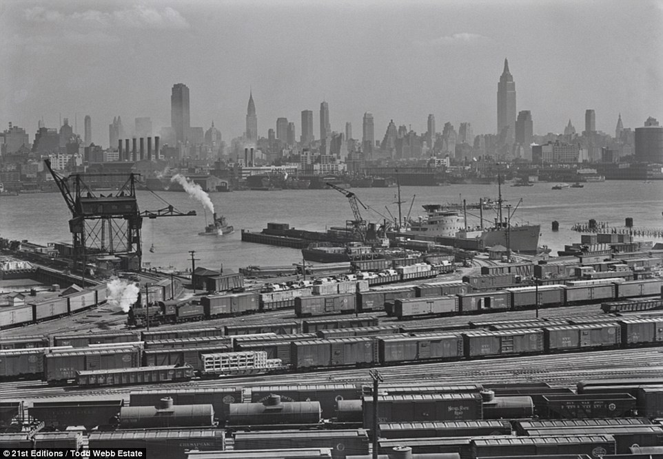 Stunning photos turn back the clock to 1946 New York