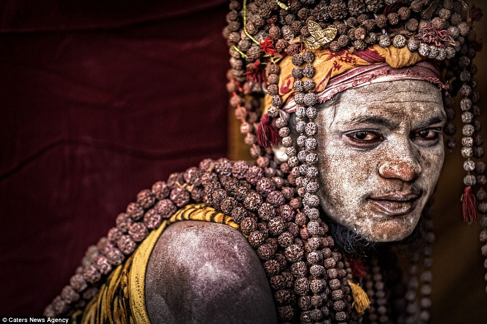 The cannibal monks of Varanasi