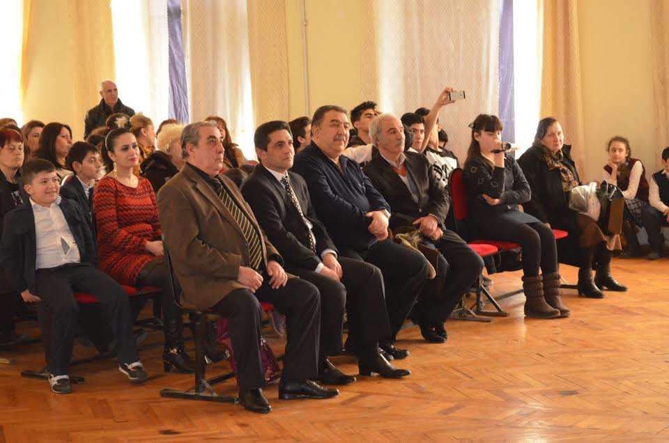 Musiqili Teatrın aktyoru Novruz Qartalla görüş keçirildi - Fotolar