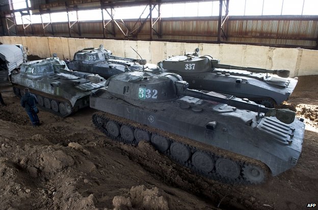Ukraine crisis: Poroshenko confirms rebel weapons moved