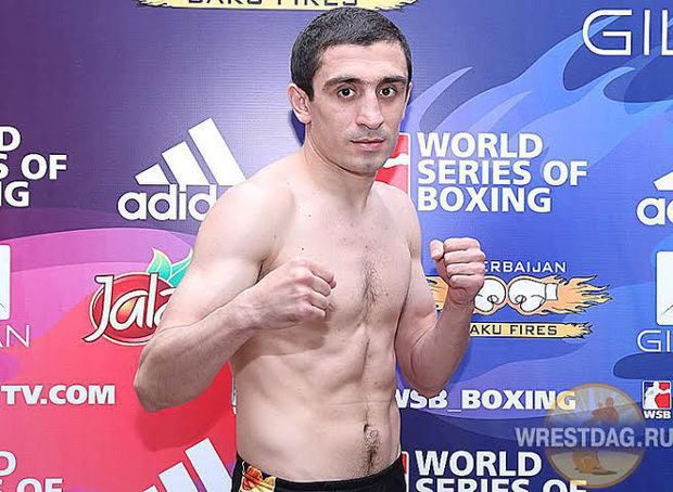 Азербайджанский боксер стал первым