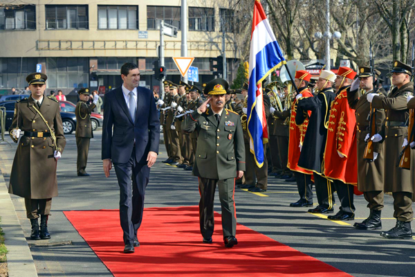 Azerbaijani Defense Minister arrives in Croatia on official visit