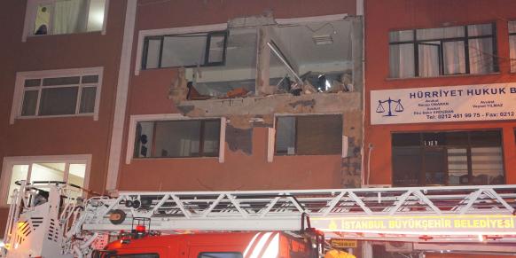 One dead as blast hits magazine building in Istanbul