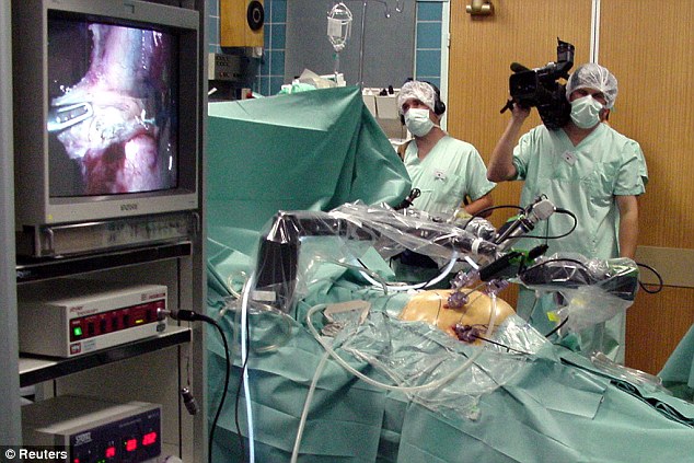 Google to develop robo-surgeons