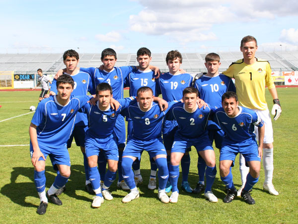 U19s grind out Azerbaijan win to close in on Euro finals