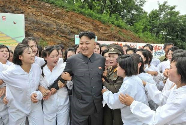 Kim Jong hərəmxana qurur - FOTOLAR