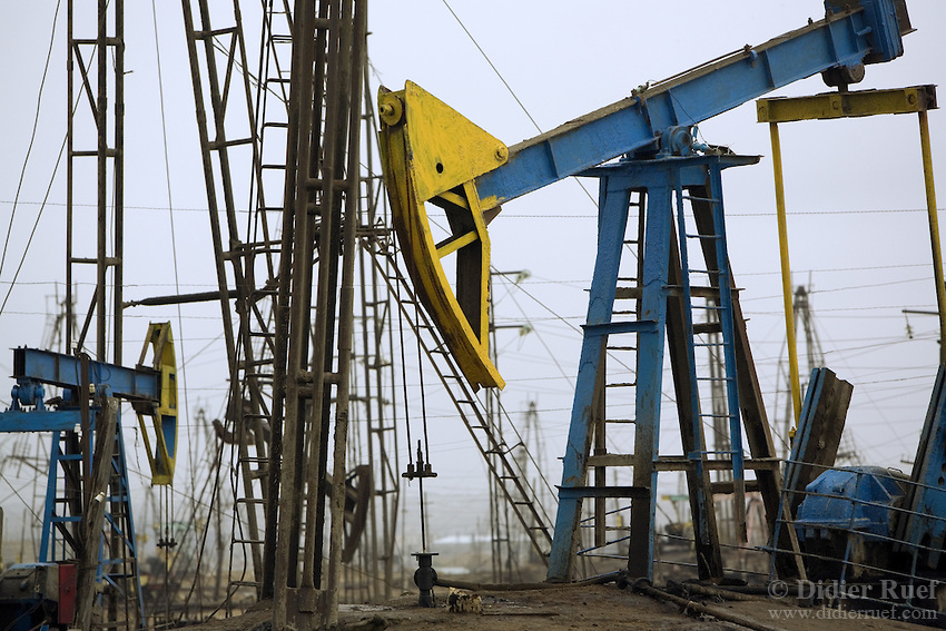 Azeri 2016 budget envisages oil price of $50/barrel