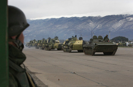 Проверка на российской военной базе в Армении