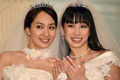 Состоялась свадьба двух актрис-лесбиянок