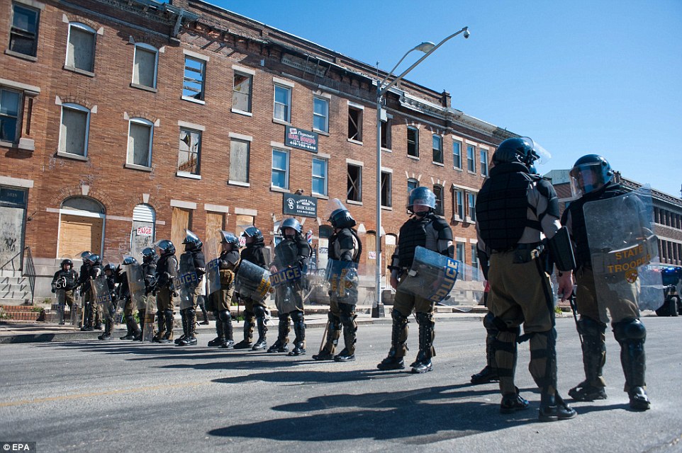 Thousands of cops gear up to enforce 10pm curfew across Baltimore