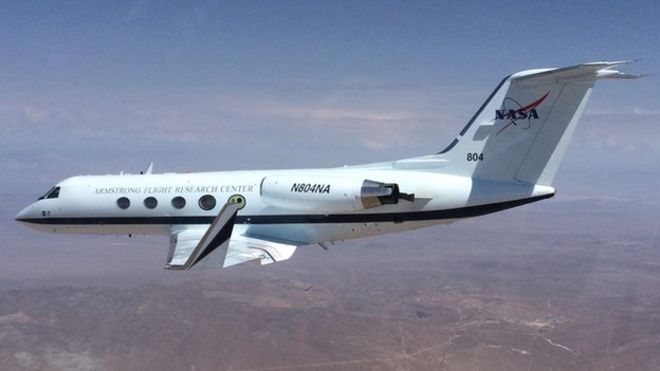 Nasa unveils shape-changing bird-like plane wing