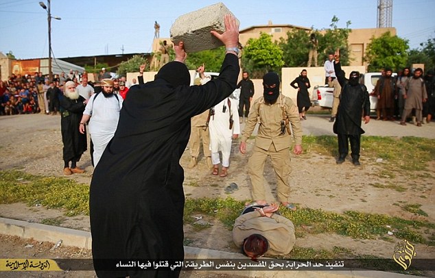 ISIS carries out one of its worst executions yet