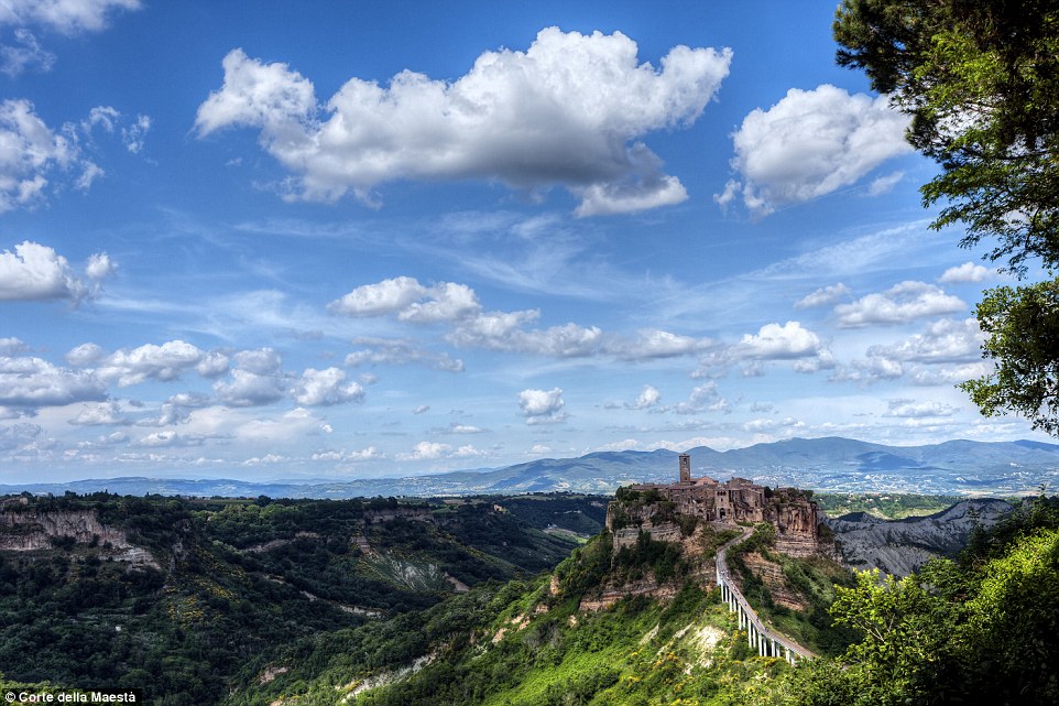 The abandoned beauty of Italy's 20,000 ghost towns