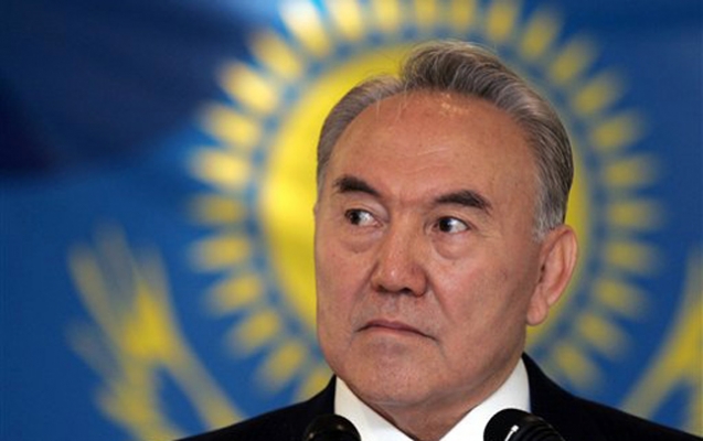 Nursultan Nazarbayev azərbaycanlını təltif etdi