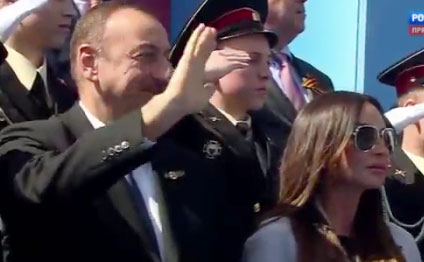 Ильхам Алиев на параде в Москве
