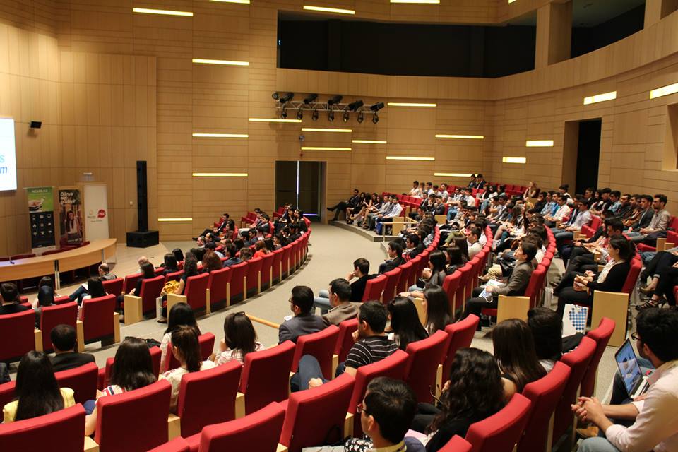 Nar поддержал Youth to Business Forum, организованный AIESEC