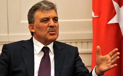 Abdullah Gül od püskürdü