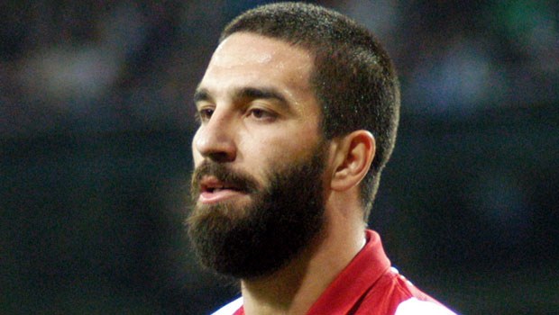 Arda Turan: “Başın sağ olsun, Azərbaycan”