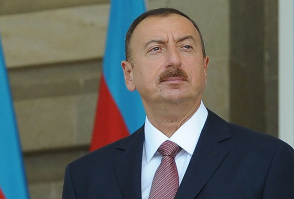 Ильхам Алиев на открытии бульвара и парка