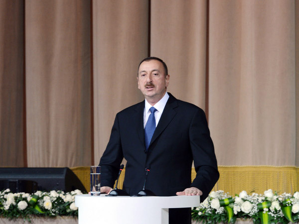 Ильхам Алиев о важности нефтяных выставок