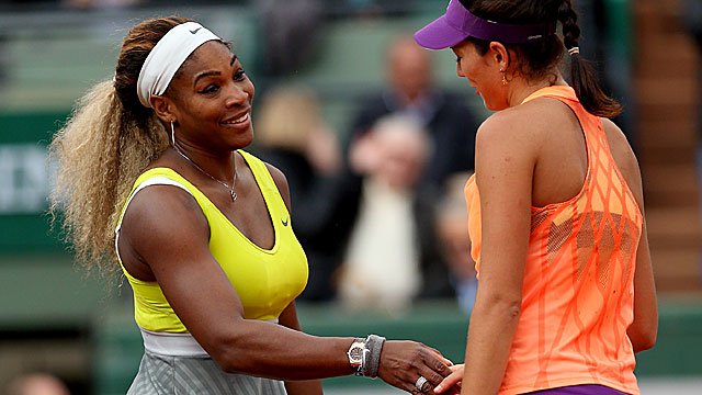 Defending champ Sharapova dumped at French; Serena escapes