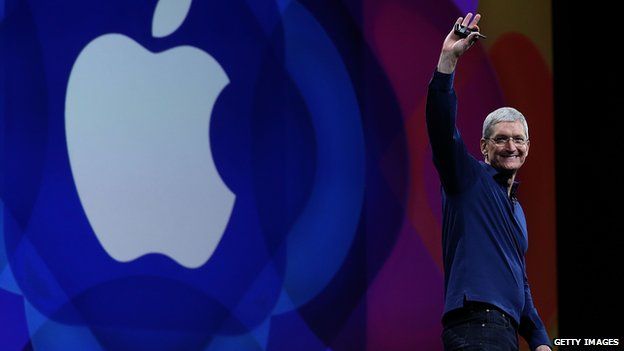 Apple criticised over 'presumptuous' news app email