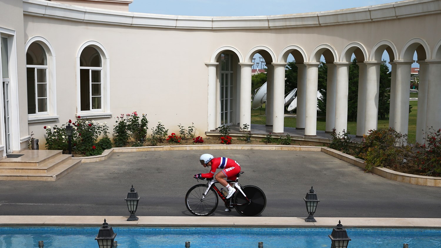 Baku 2015: Van Dijk takes women's Road Cycling gold