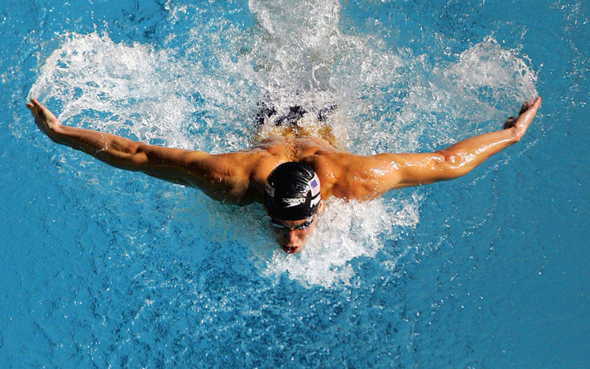 Азербайджанский пловец в полуфинале