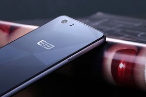 10 nüvəli prosessorla təchiz edilmiş ilk smartfon buraxılacaq