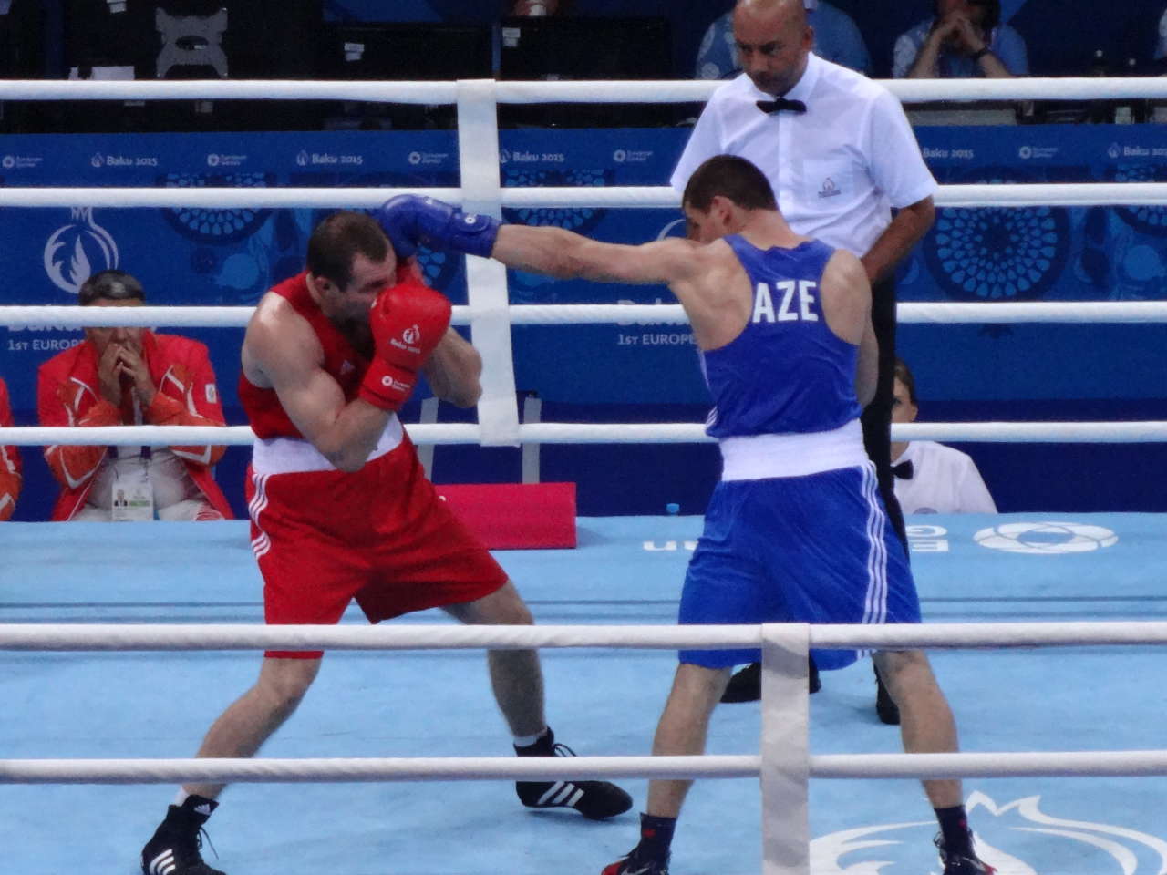 Азербайджанский боксер в финале