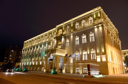 Bakı Ali Neft Məktəbi 10 tələbəsini “Petkim”ə göndərir