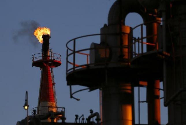 Oil prices stabilize after massive sell-off