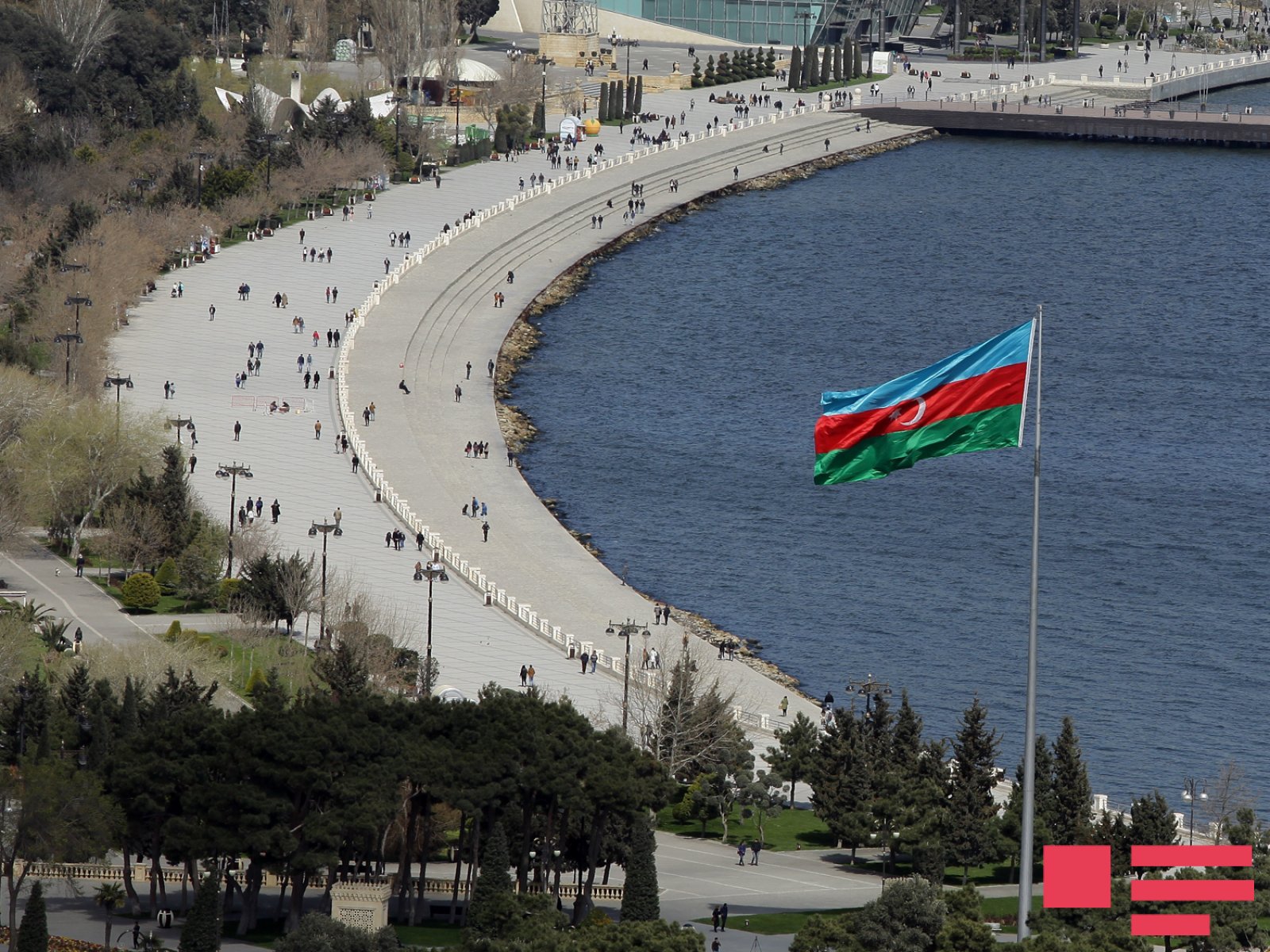 Населенный азербайджан. Численность населения г Баку Азербайджан. Город Баку жители. Баку сейчас. Большой Баку.