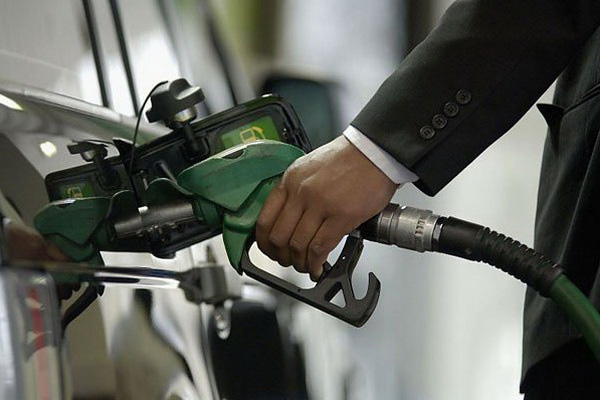 Туркменистан начнет производство бензина марки 