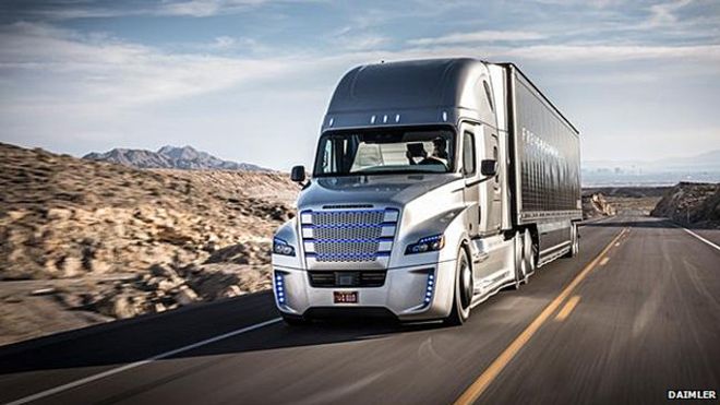 Autonomous trucks: Daimler seeks licence for road tests