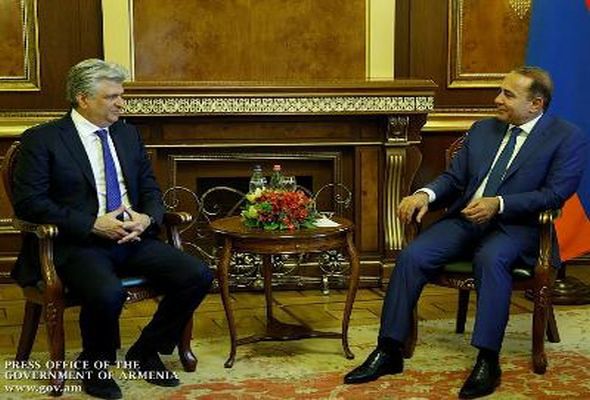 Меценат вкладывает инвестиции в Карабах