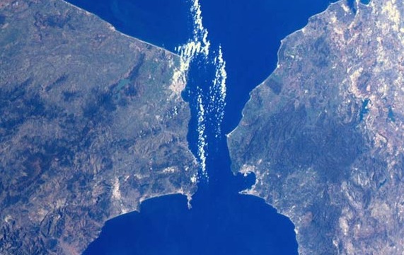 Dünyanın ən məşhur su kanalları və boğazları - SİYAHI