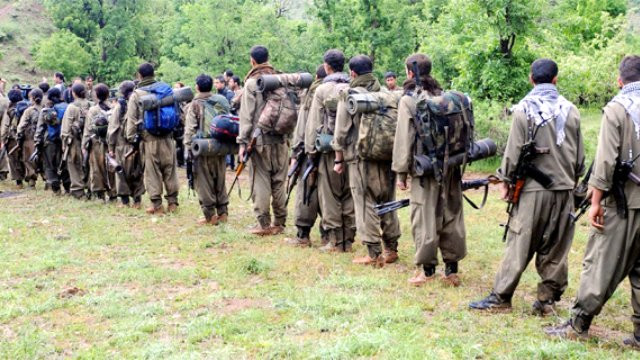 PKK-nın 20 terrorçusu təslim oldu