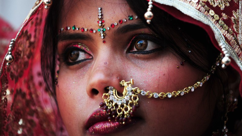 No big fat Indian wedding is complete without lots of gold