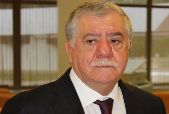 Аббас Аббасов подал в отставку из «Азеррос»