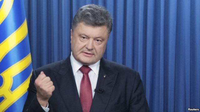 Poroshenko: “Ukraynaya arxadan zərbə vurulub”