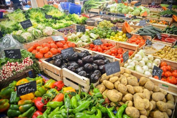В Азербайджане снизились цены на продовольственную продукцию