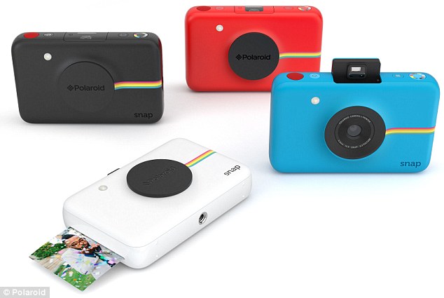 Digital camera can print snaphots instantly using inkless paper