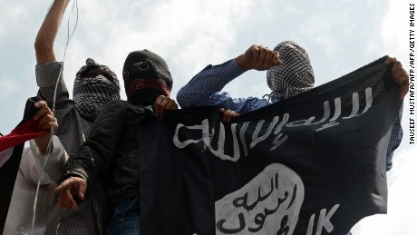 ISIS says Norwegian and Chinese hostages are 'for sale'