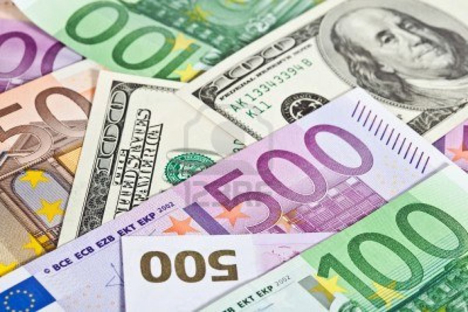 US dollar drops, euro rises in Azerbaijan