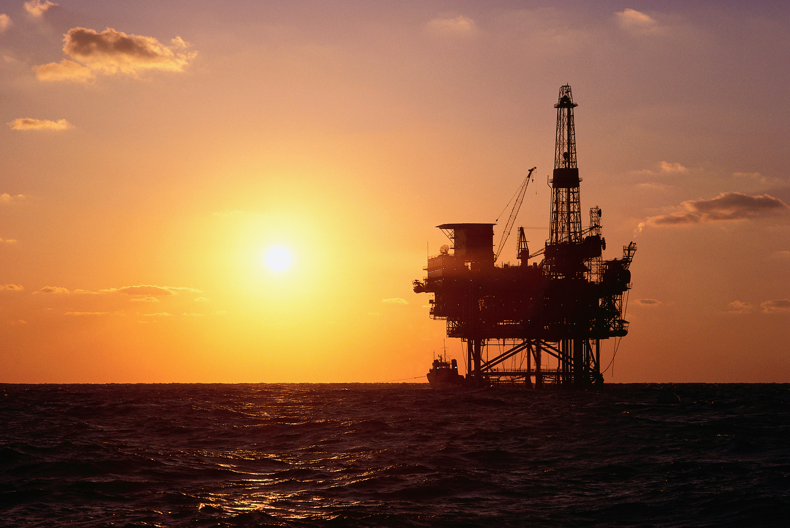 Azerbaijan 2016 oil, gas production to be steady around 2015 levels