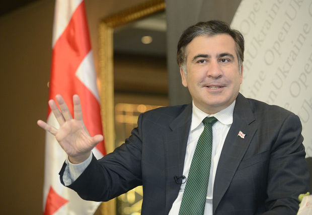 Саакашвили обещает деньги Азербайджану